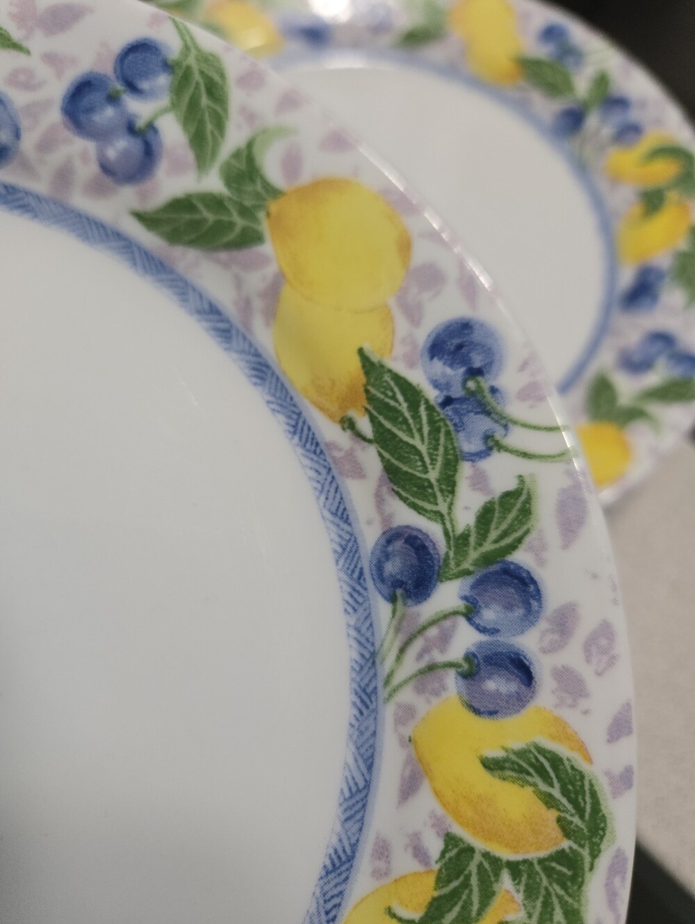 Set of 2 Corelle Summer Citrus Plates 7.25” bread and butter Lemons Blueberries